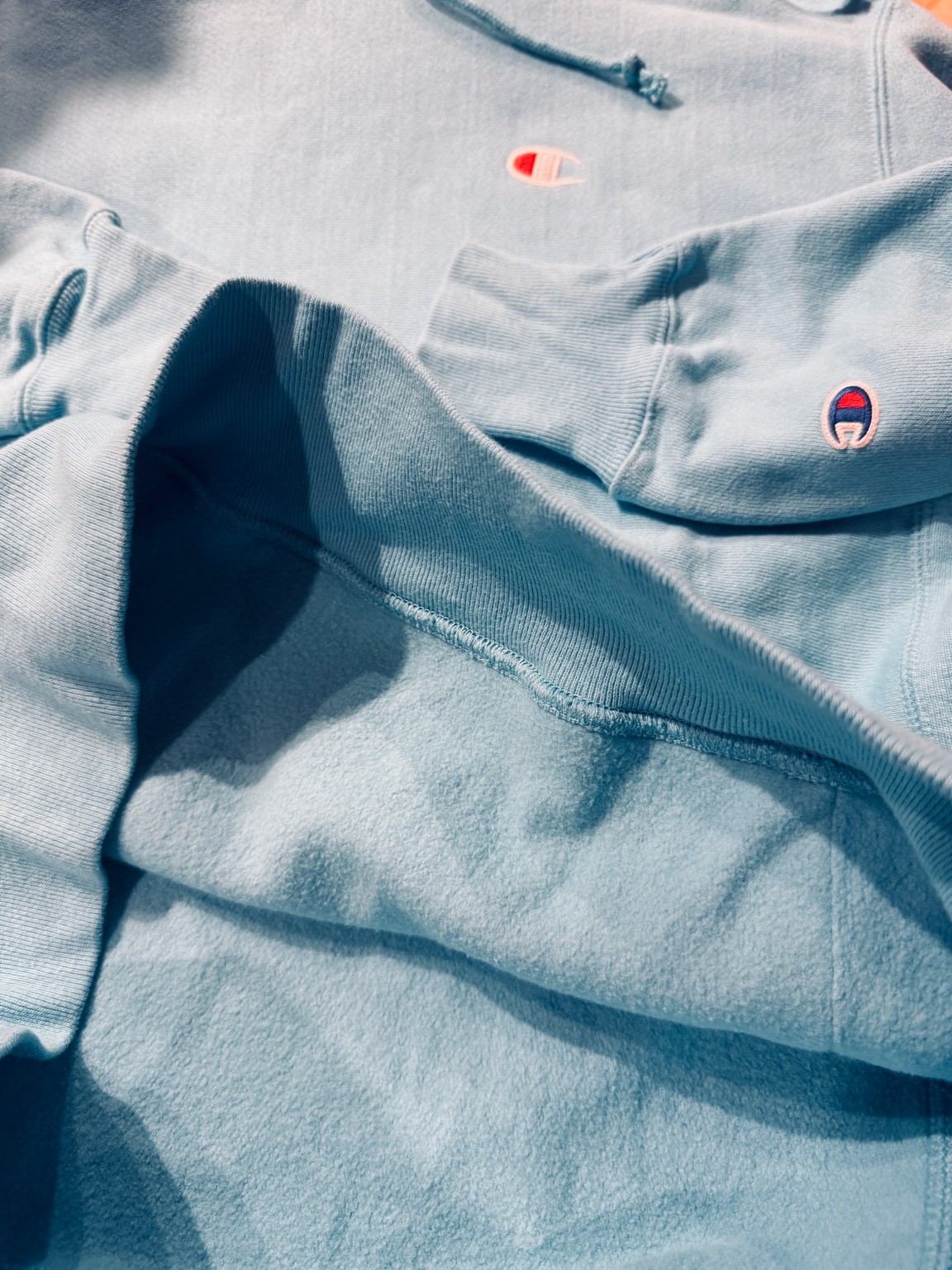 Champion パーカー 袖口 Cロゴ ワンポイント 刺繍