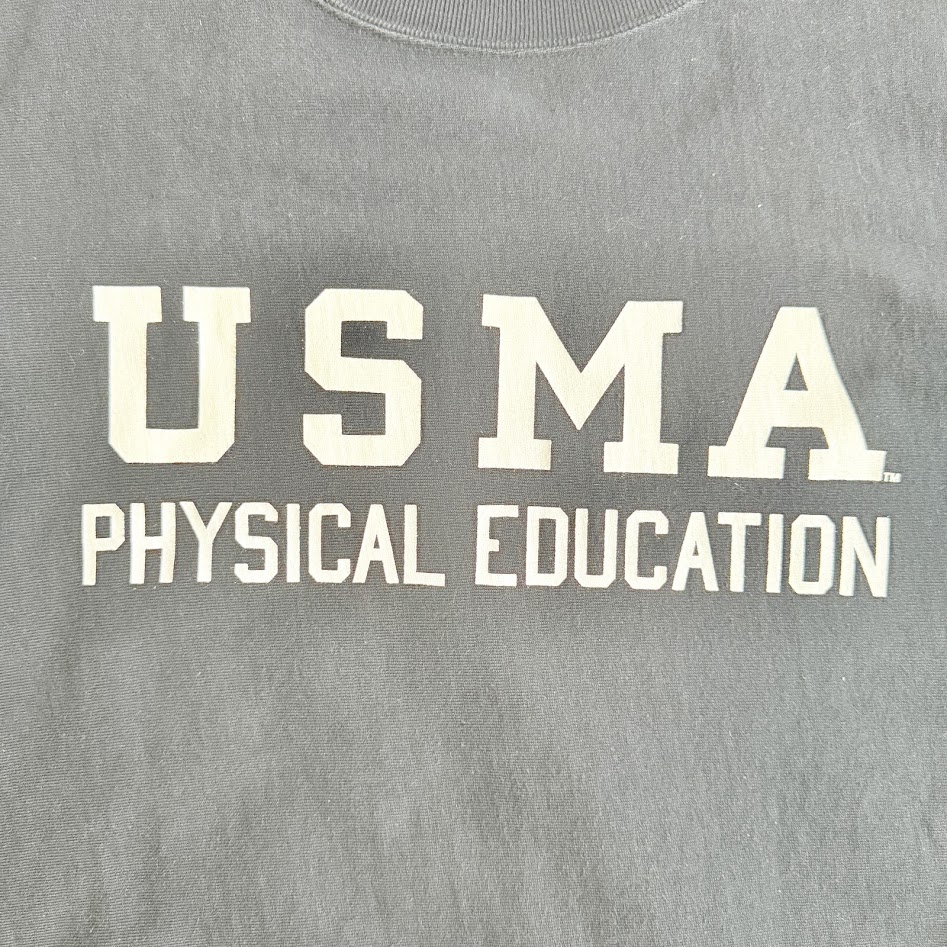 USMA PHYSICAL EDUCATION フロントプリント Champion製USMA TシャツのUSMA PHYSICAL EDUCATIONプリント