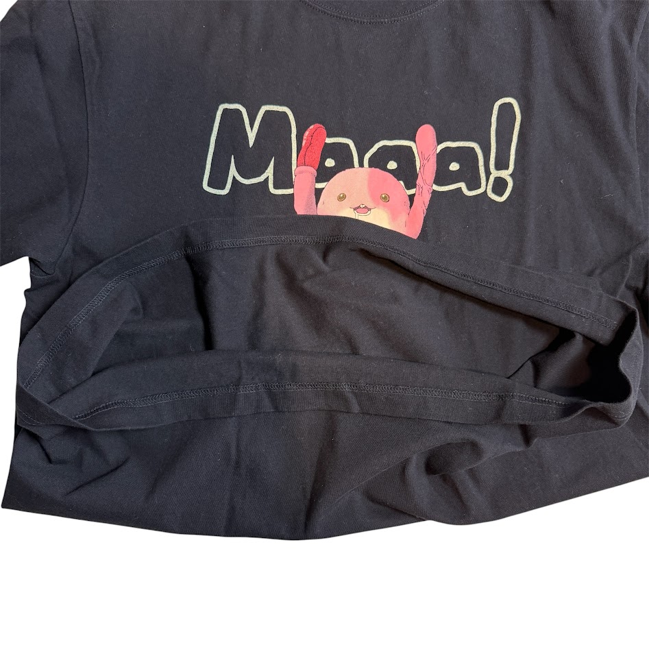 メイドインアビス マアアさん Tシャツ 裾の状態