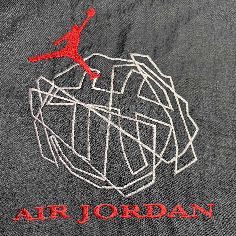 1994年 AIR JORDAN ベスト ブラック側 背面 Jumpman AIR JORDAN刺繍