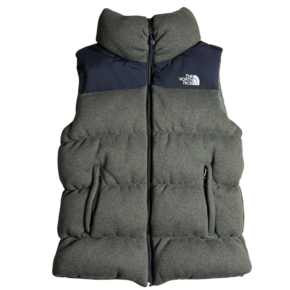 THE NORTH FACE カーキ×ブラック フリース切替ダウンベストの正面